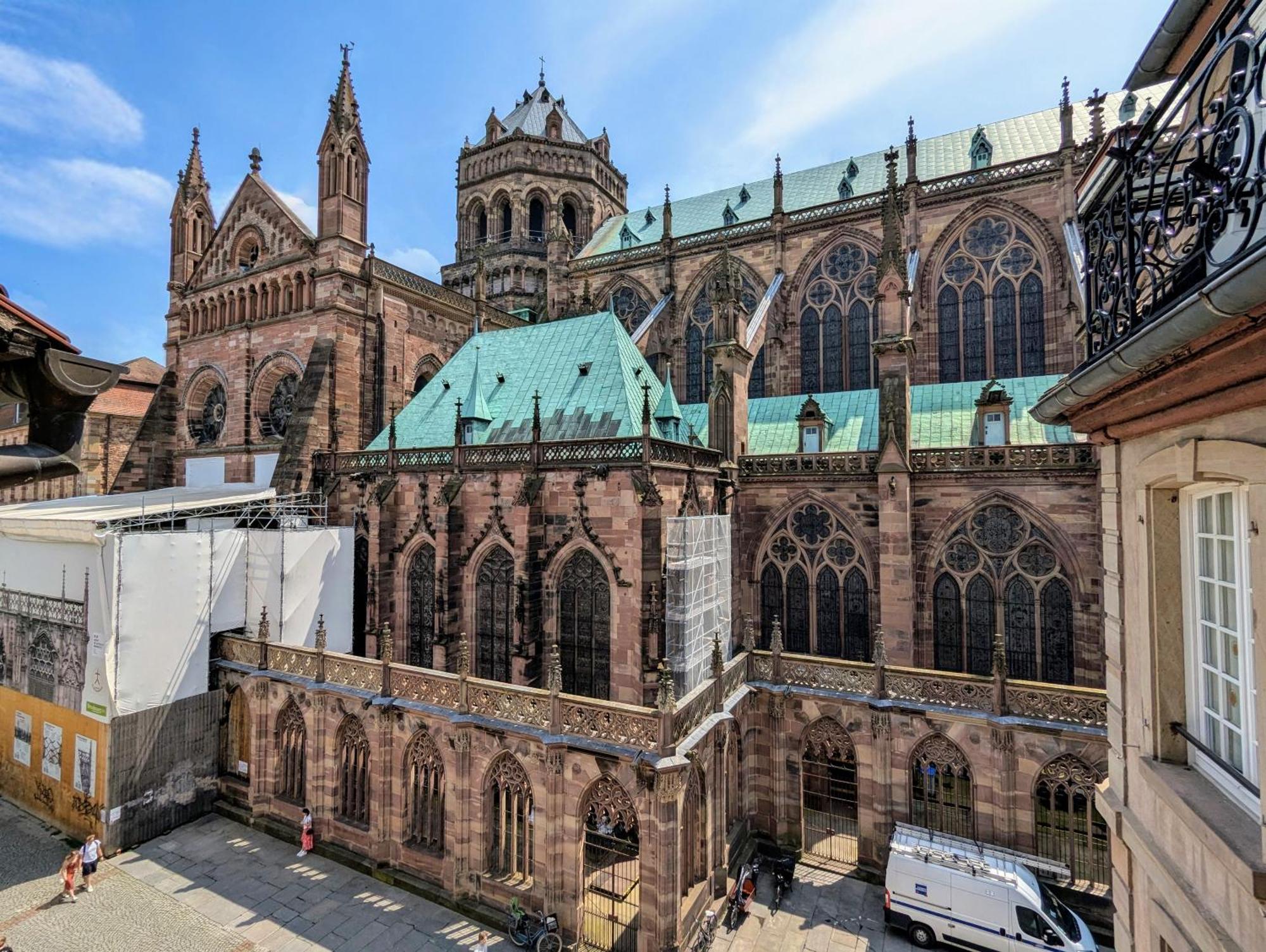 Triplex Place De La Cathedrale Strasbourg Extérieur photo